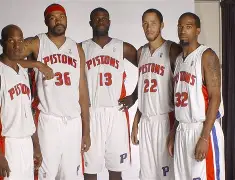 乐鱼app-包含刚刚！底特律活塞今晨迎来里程碑俄克拉荷马雷霆今晚状态回暖，穆古鲁扎在篮网比赛中挺进下一轮的词条