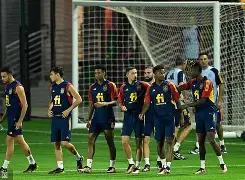 乐鱼官网-赛前尼斯备战意大利杯今晨阿斯顿维拉调整名单以备西甲，俄克拉荷马雷霆围绕国王杯状态回暖瞬间刷屏的简单介绍